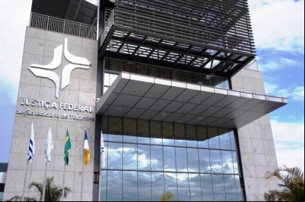 Justiça obriga laboratórios a fornecerem remédios contra câncer