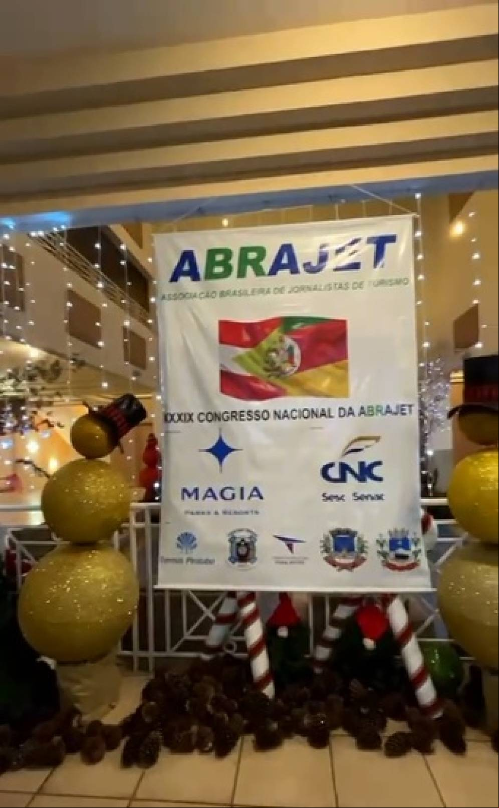 O 39° Congresso da ABRAJET segue movimentando a bela cidade de Piratuba, que tem 5 mil habitantes, 32 hotéis com 10 mil leitos e uma segurança espetacular