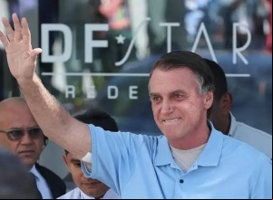 Genial/Quaest: 65% dos brasileiros querem que Bolsonaro desista de candidatura e apoie outro nome