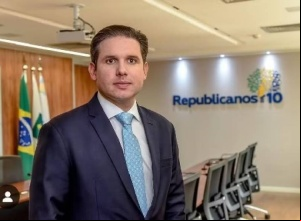 Hugo aciona STF e pede respeito à decisão de deputados sobre Ramagem
